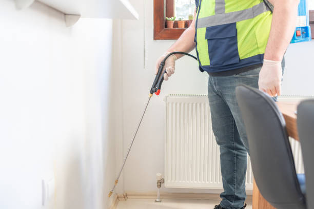 Best Commercial Pest Control Services  in Parlier, CA